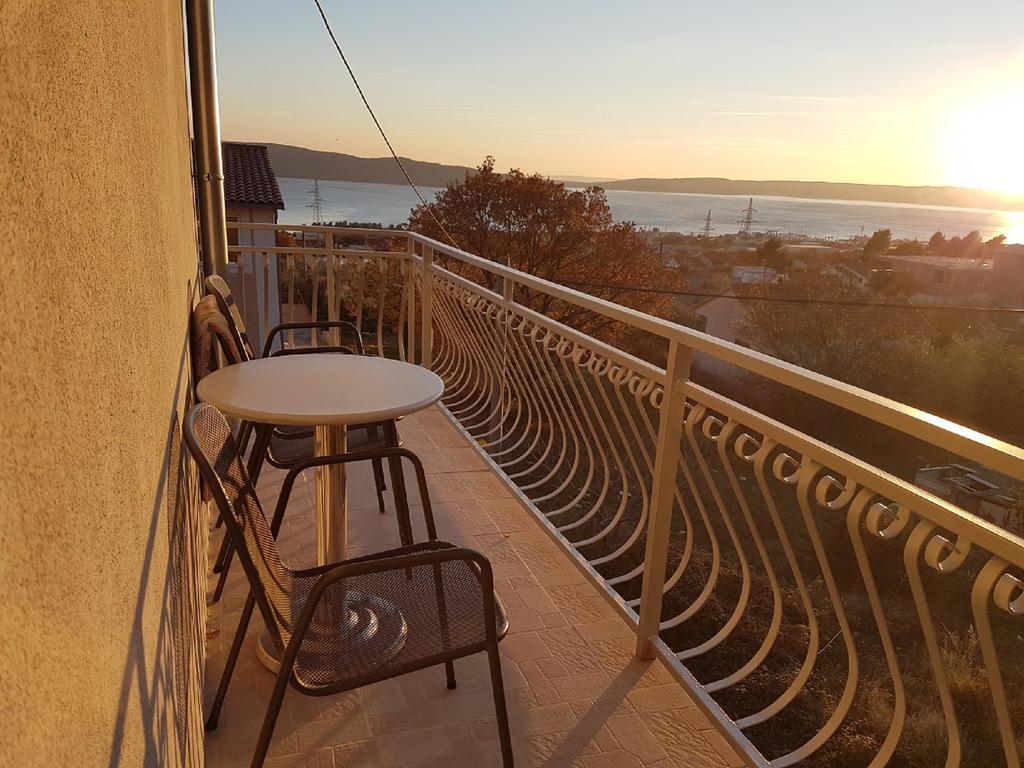 Apartments Mima Kastela Bagian luar foto
