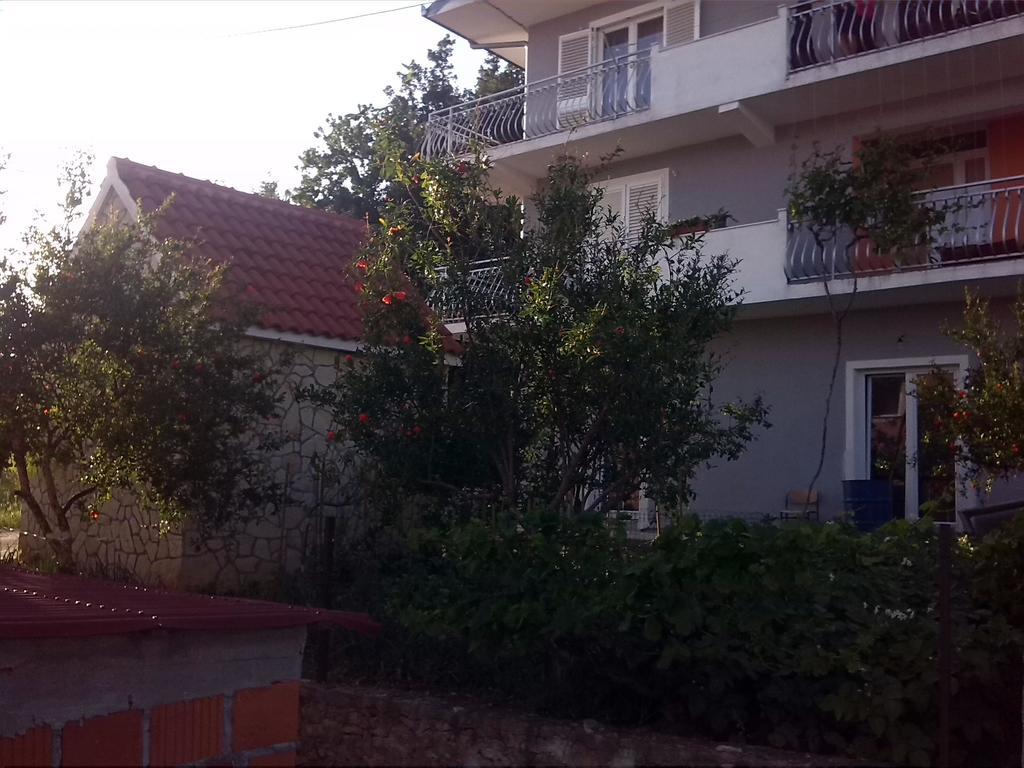 Apartments Mima Kastela Bagian luar foto